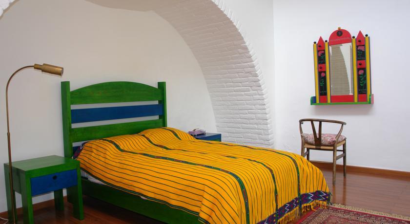 Отель La Casa De Las Magnolias Coyoacan Номер фото