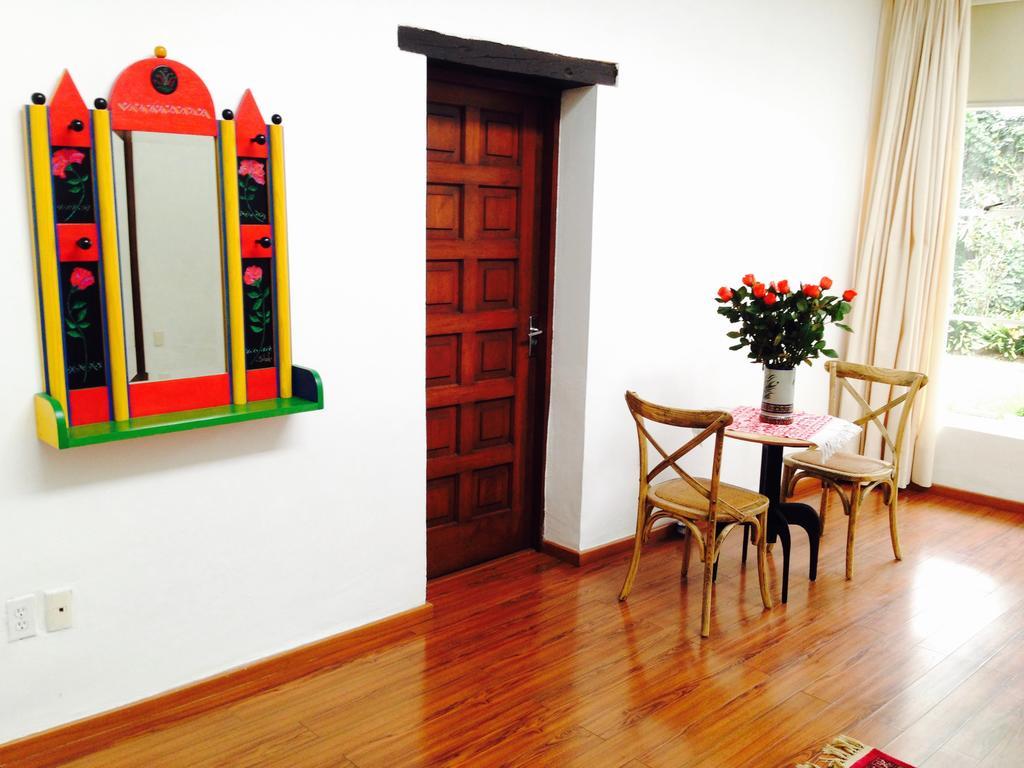 Отель La Casa De Las Magnolias Coyoacan Экстерьер фото