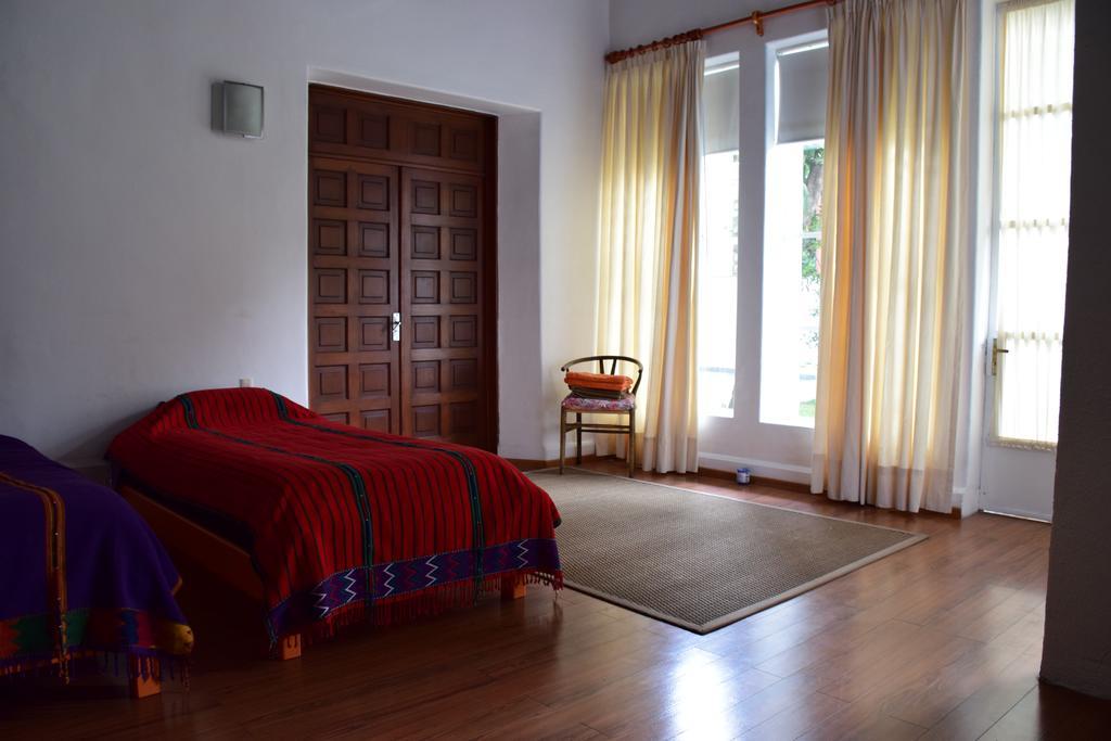 Отель La Casa De Las Magnolias Coyoacan Экстерьер фото