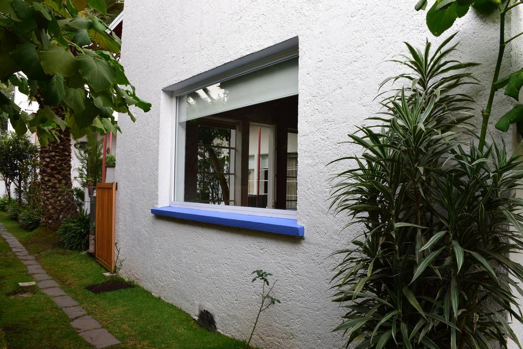 Отель La Casa De Las Magnolias Coyoacan Экстерьер фото