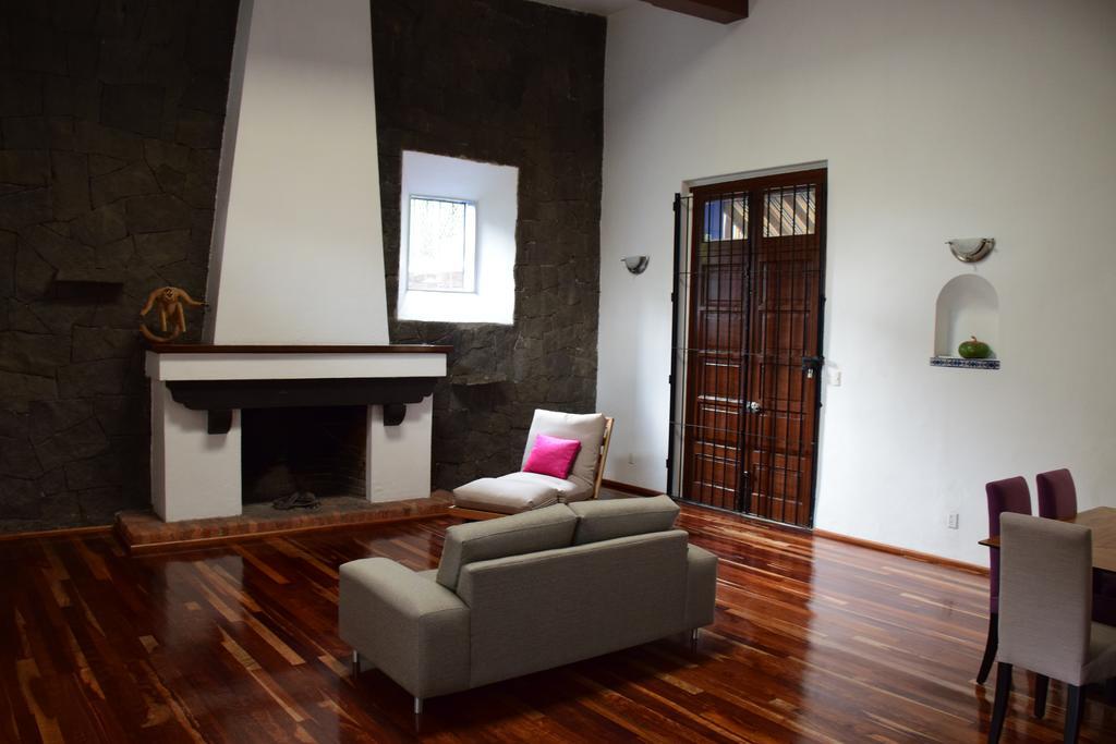 Отель La Casa De Las Magnolias Coyoacan Экстерьер фото