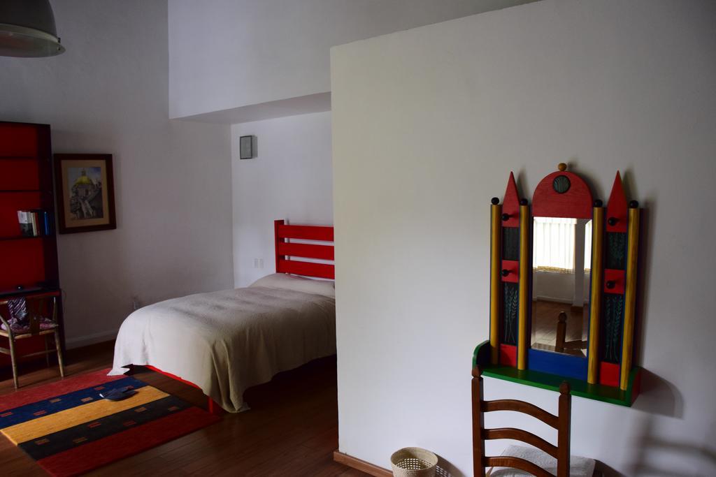 Отель La Casa De Las Magnolias Coyoacan Экстерьер фото
